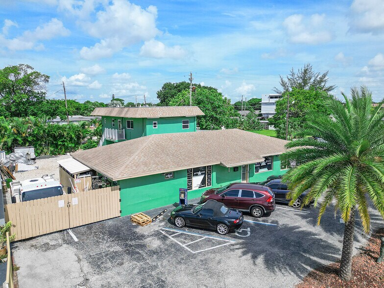 More Photos Of 2435 N Dixie Hwy, Wilton Manors Apartments For Sale