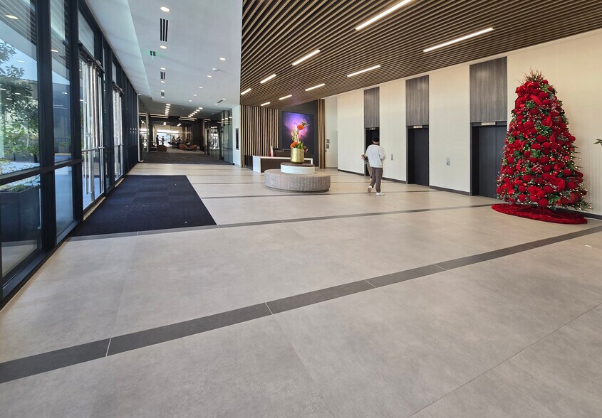 More Photos Of 100 N Central Expy, Richardson Office For Lease