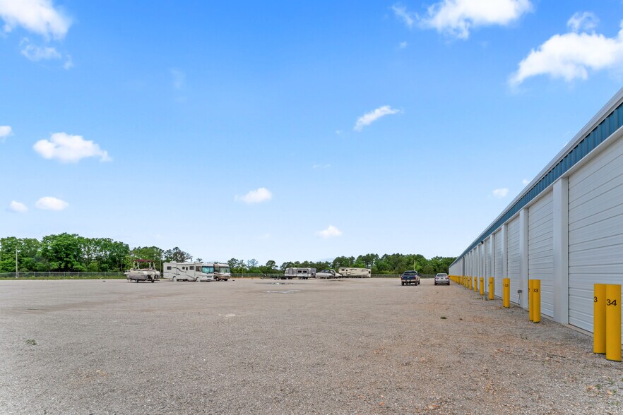 More Photos Of 8956 State Highway 13, Lampe Self Storage For Sale