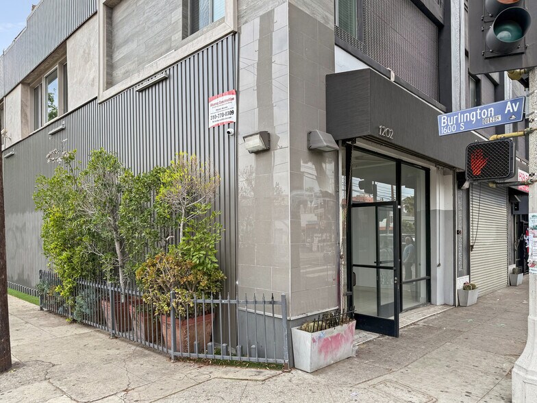 More Photos Of 1200-1204 Venice Blvd, Los Angeles Loft Creative Space For Lease