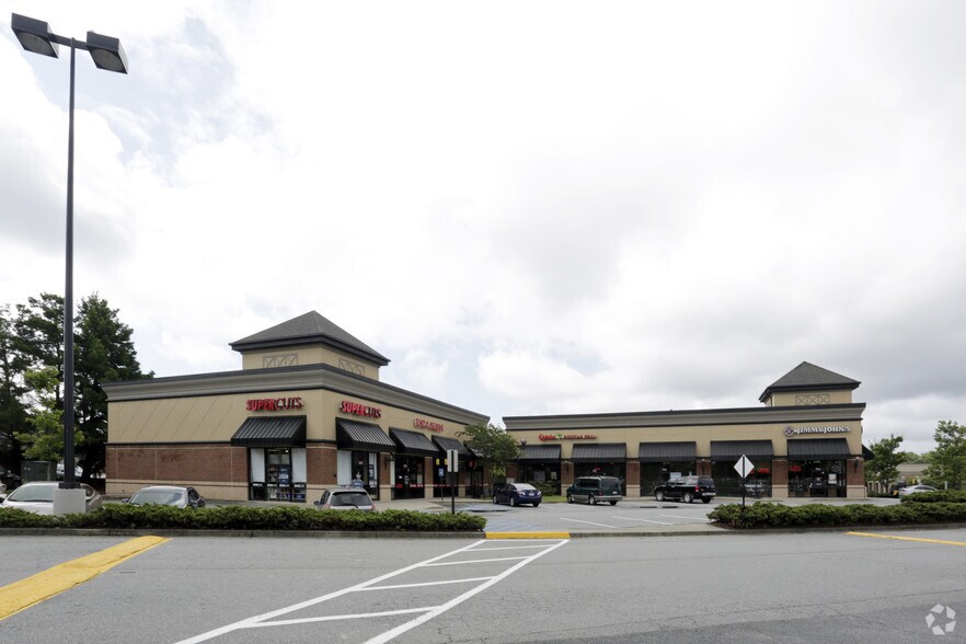 More Photos Of 3630 Peachtree Pky, Suwanee General Retail For Lease