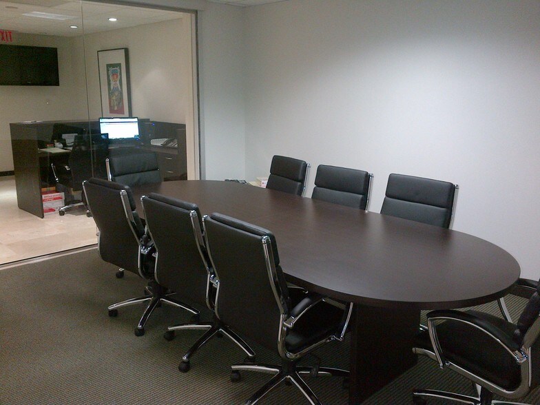 More Photos Of 1110 Brickell Ave, Miami Office For Sale