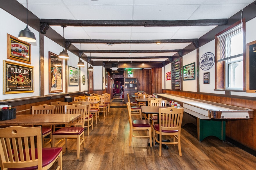 More Photos Of 439 Broad St, Bloomfield Restaurant For Sale