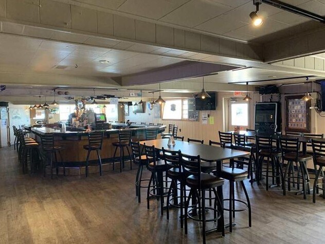 More Photos Of W5884 Cedar Ct, Shawano Bar For Sale