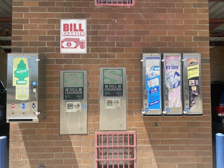 More Photos Of 390 Pratt St, Longmont Carwash For Sale