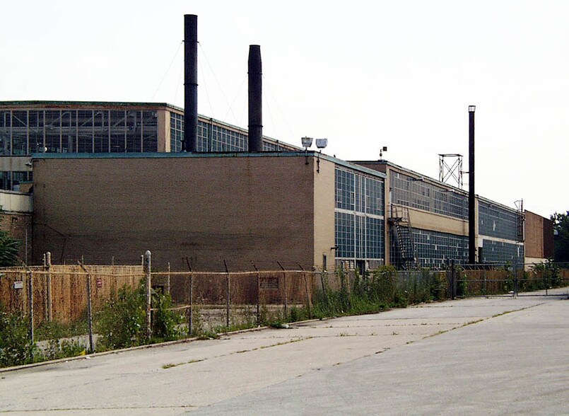 More Photos Of 3250 S Central Ave, Cicero Warehouse For Lease