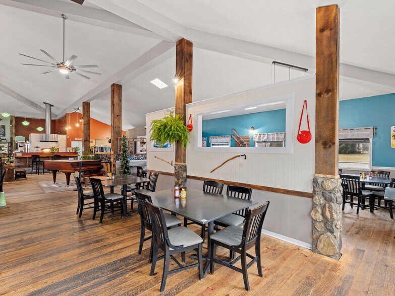 More Photos Of 4352 Soco Rd, Maggie Valley Restaurant For Sale