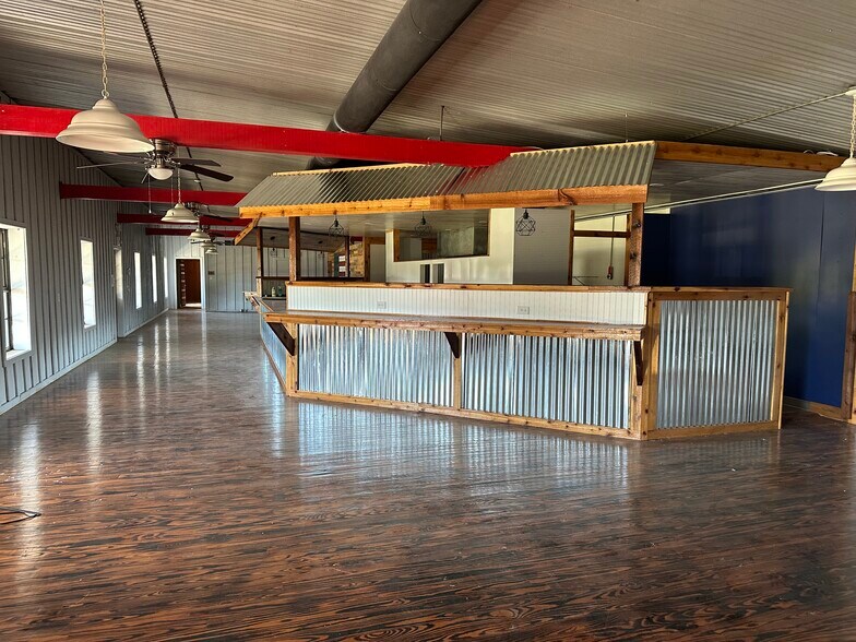 More Photos Of 2718 Gilmer Rd, Longview Restaurant For Sale