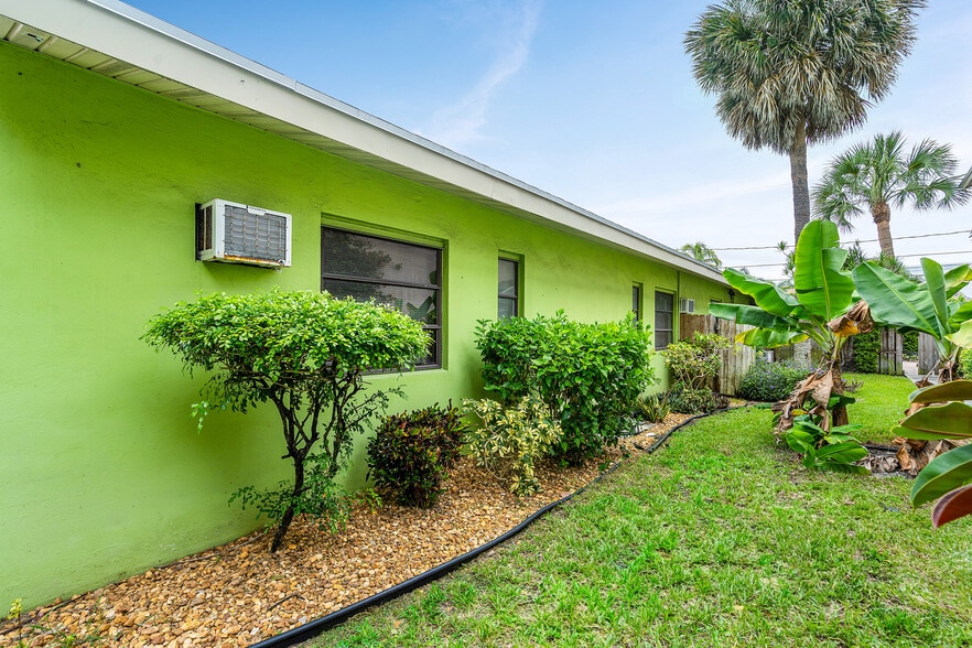 More Photos Of 3308 SE 3rd St, Pompano Beach Specialty For Sale