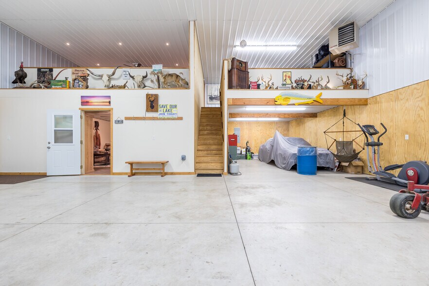 More Photos Of 113 E Kress St, Russells Point Flex For Sale
