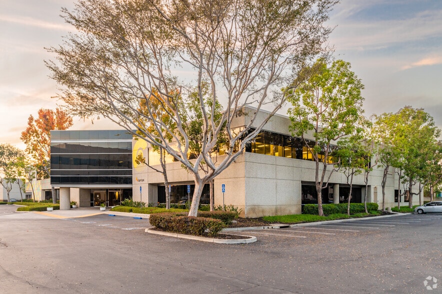 More Photos Of 18 Centerpointe Dr, La Palma Office For Sale