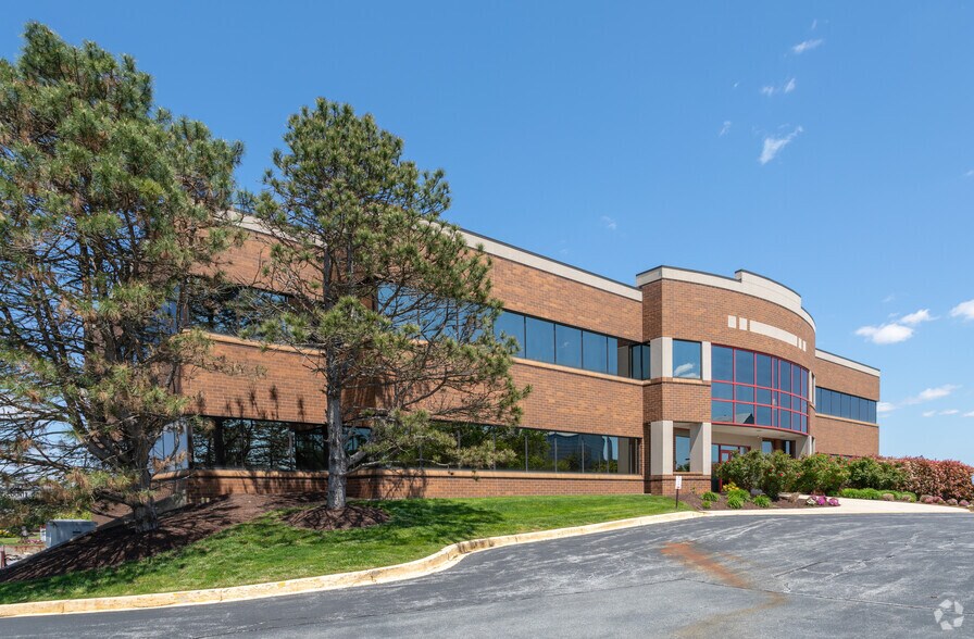 Primary Photo Of 10 Corporate Cir, New Castle Office For Lease
