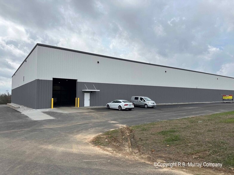 More Photos Of 802 Lillian, Strafford Warehouse For Lease