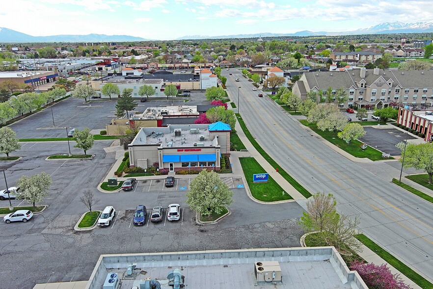 More Photos Of 3383 Decker Lake Dr, Salt Lake City General Retail For Sale