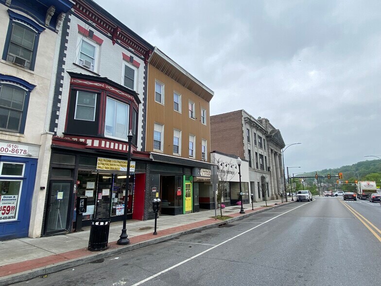 More Photos Of 126 E Lincoln Hwy, Coatesville Apartments For Sale