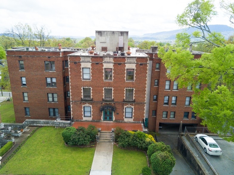 More Photos Of 870 Vine St, Chattanooga Apartments For Lease