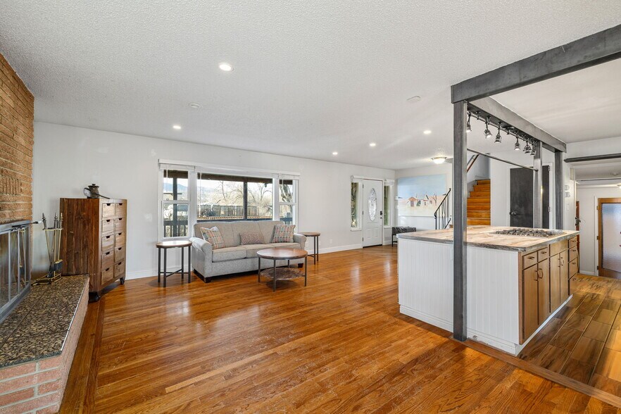 More Photos Of 180 Gallian Ln, Reno Office Residential For Sale