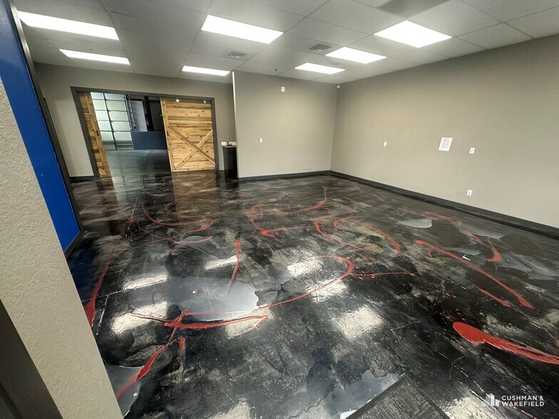 More Photos Of 481-499 N Denver Ave, Loveland Light Distribution For Lease