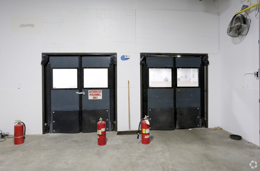 More Photos Of 18 Robert Bonazzoli Ave, Hudson Warehouse For Lease
