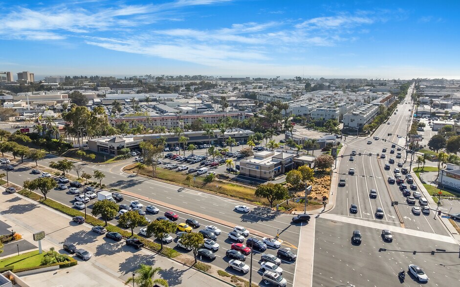 Primary Photo Of , Costa Mesa General Retail For Sale