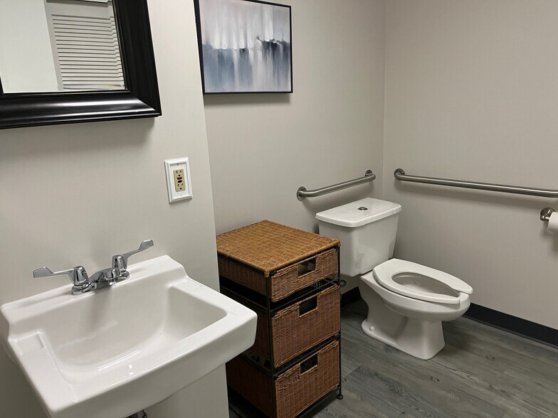 More Photos Of 1245 Whitehorse Mercerville Rd, Hamilton Medical For Sale