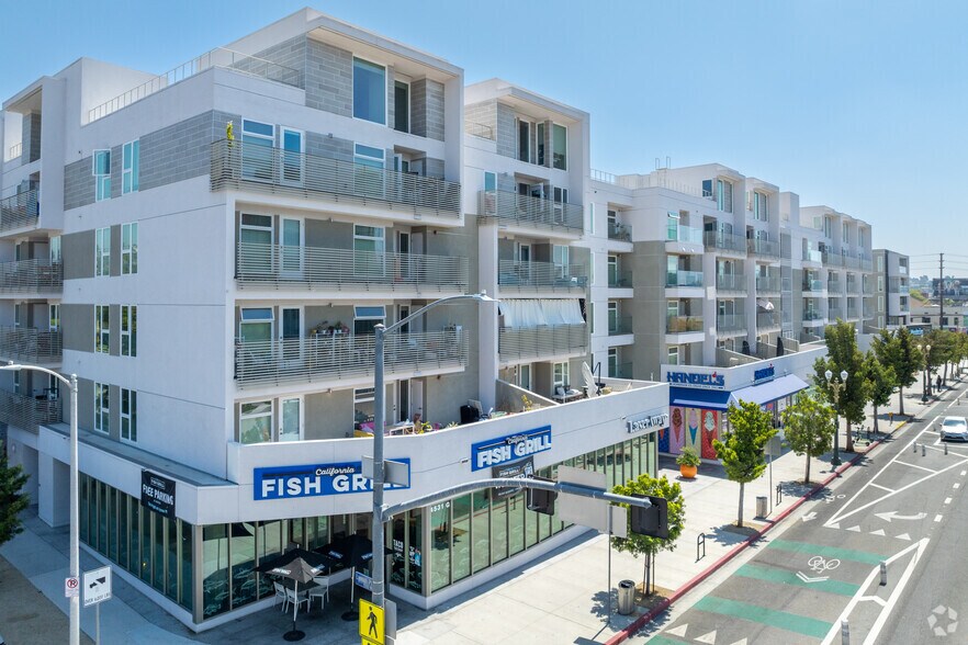 More Photos Of 4531 Hollywood Blvd, Los Angeles Apartments For Lease