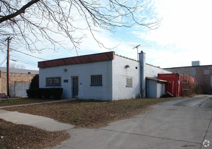 More Photos Of 10333 Oxford Ave, Chicago Ridge Warehouse For Sale