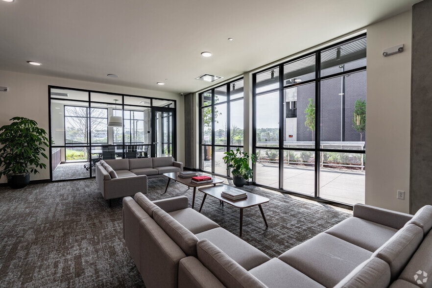More Photos Of 445 Benton Ave, Nashville Apartments For Lease