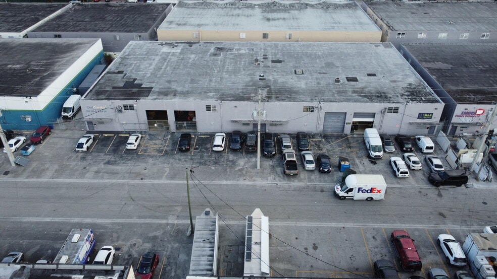 More Photos Of 733-757 W 26th St, Hialeah Warehouse For Lease