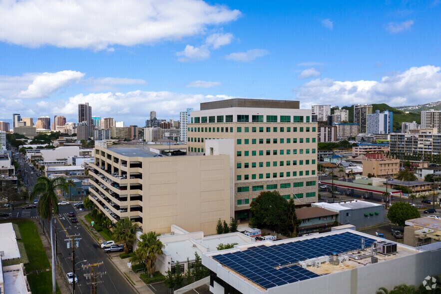 More Photos Of 1401 S Beretania St, Honolulu Office For Lease