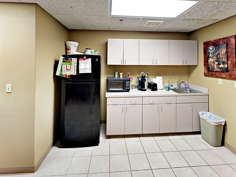 More Photos Of 1733 N Greenfield Rd, Mesa Office For Lease