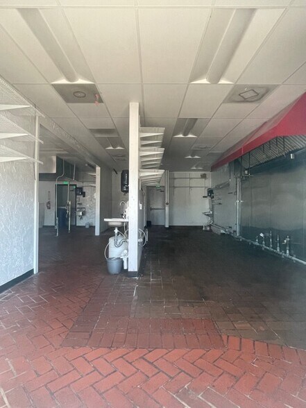 More Photos Of 6813-6823 State Road 54, New Port Richey Restaurant For Lease