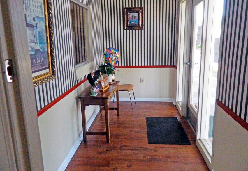 More Photos Of 316 St Lukes Dr, Montgomery Medical For Sale