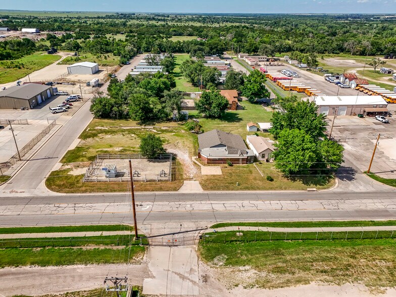 More Photos Of 1610 W 6th Ave, El Dorado General Retail For Sale