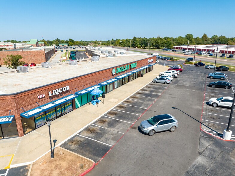 More Photos Of 101 N Douglas Blvd, Midwest City General Retail For Sale