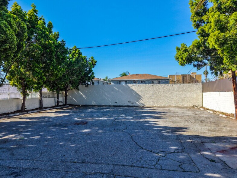 More Photos Of 945 S Prairie Ave, Inglewood Storefront Retail Office For Sale