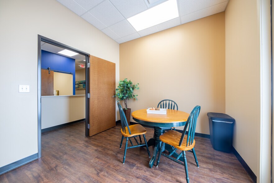 More Photos Of 255 W Lebanon, Frisco Medical For Sale