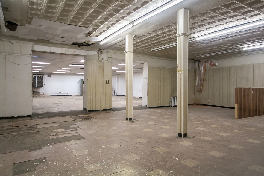 More Photos Of 4021-25 Market St, Philadelphia General Retail For Sale