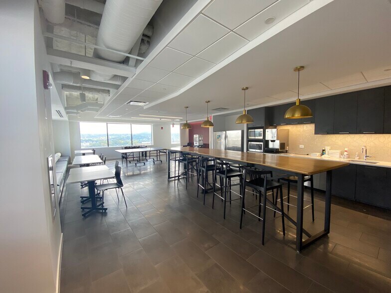 More Photos Of 66 S Pearl St, Albany Office For Lease