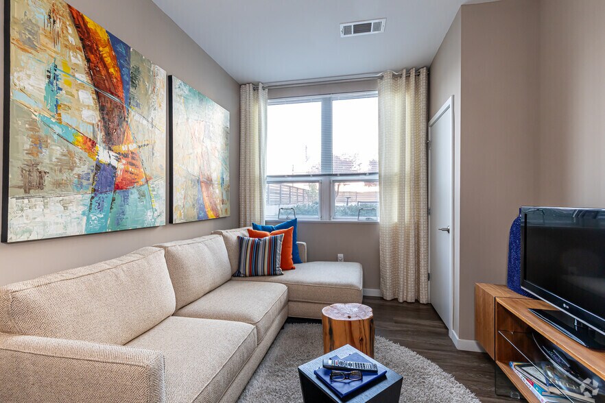 More Photos Of 200 College St, New Haven Apartments For Lease