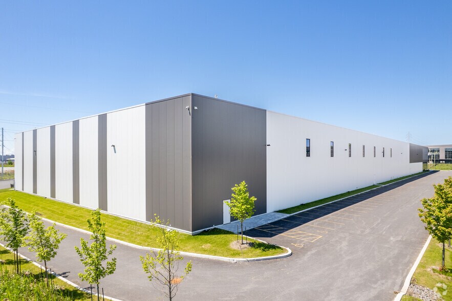 More Photos Of 860 St Turnbull, Beauharnois Warehouse For Sale