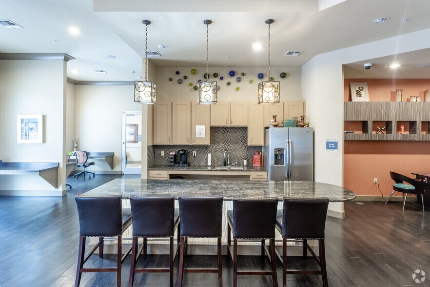 More Photos Of 1601 E Debbie Ln, Mansfield Apartments For Lease