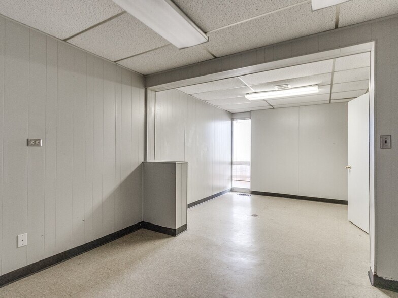 More Photos Of 5835 S Pennsylvania Ave, Oklahoma City Medical For Sale