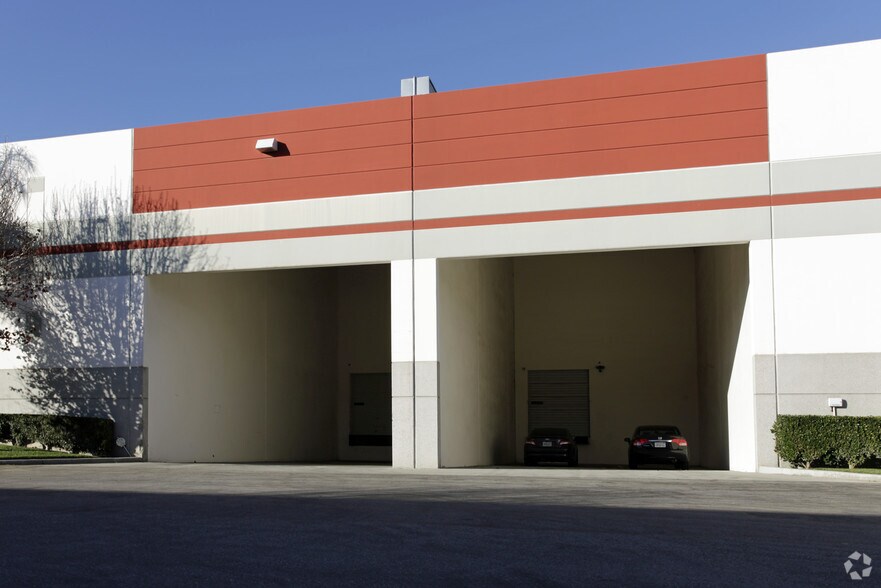 More Photos Of 1929 Campus Ave, Ontario Warehouse For Lease