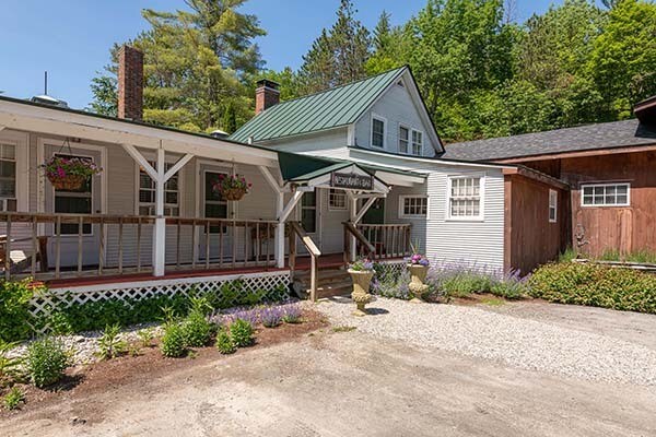 Primary Photo Of 1428 Mill Brook Rd, Waitsfield Hospitality For Sale