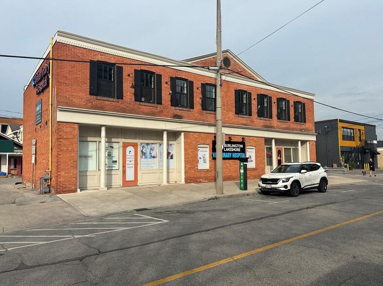 More Photos Of 484 John St, Burlington Storefront Retail Office For Sale