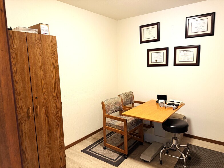More Photos Of 3141-3143 Paul Sweet Rd, Santa Cruz Medical For Sale