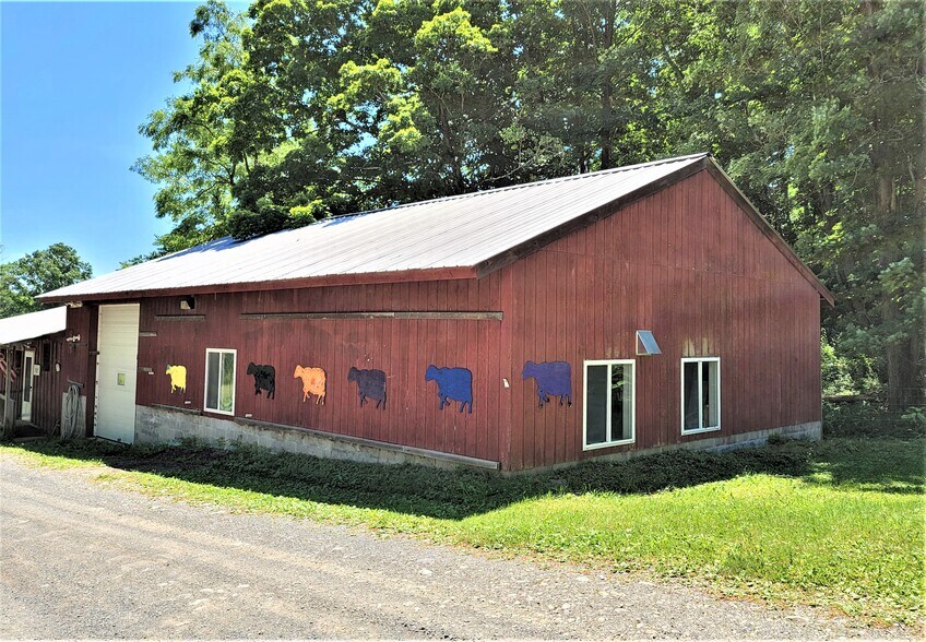 Primary Photo Of 192 Yantz Rd, Red Hook Light Distribution For Lease