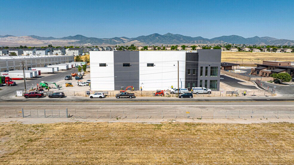 More Photos Of 7352 S Airport Rd, West Jordan Manufacturing For Lease