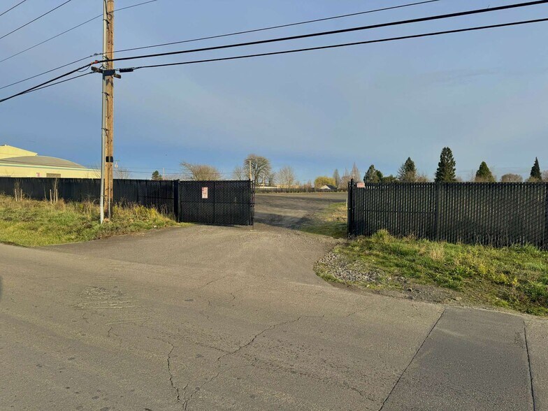 More Photos Of 505 SW Wood Street, Hillsboro Land For Lease